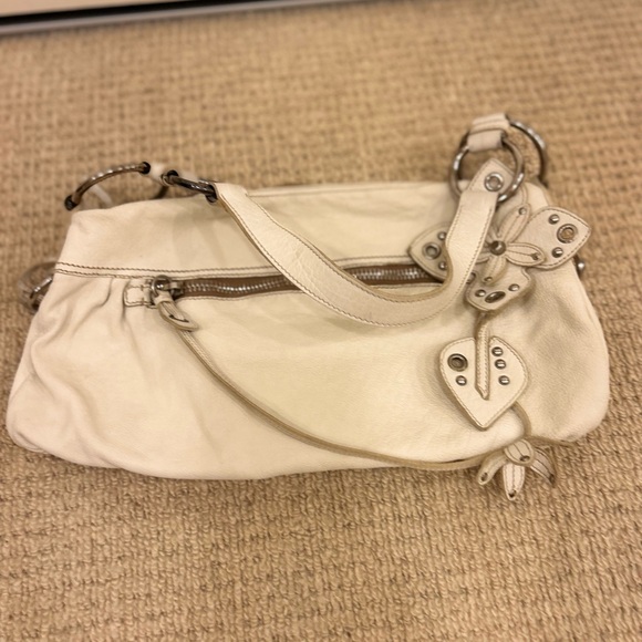 Vintage Miu Miu Cream leather embellishment flower motif baguette bag purse - Picture 3 of 16